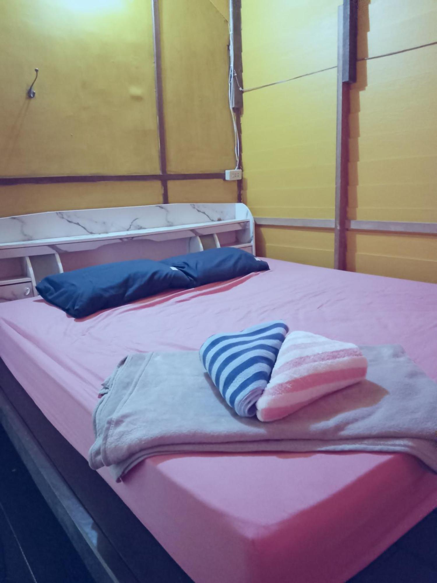 Hotel Crazy Monkey Trat Esterno foto